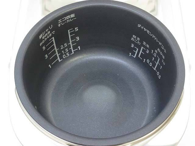 Panasonic（パナソニック）　IH炊飯器　5.5合　ホワイト