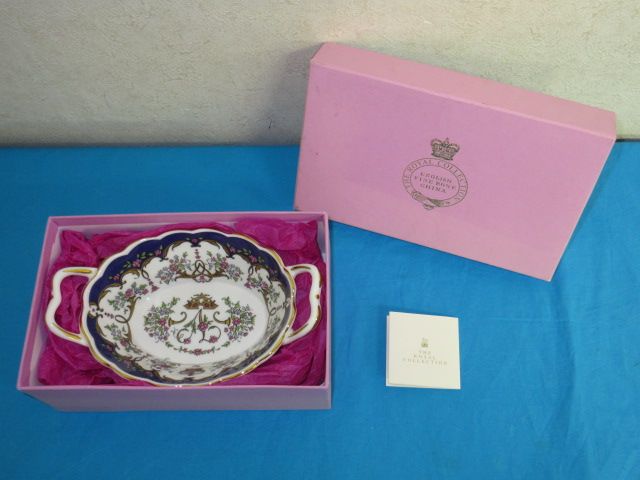 THE ROYAL COLLECTION　ボンボンディッシュ　イギリス製