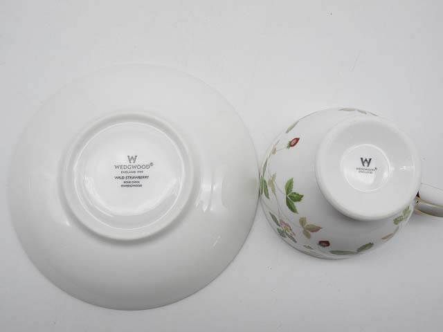 WEDGWOOD（ウェッジウッド）　カップ＆ソーサー　ワイルドストロベリー