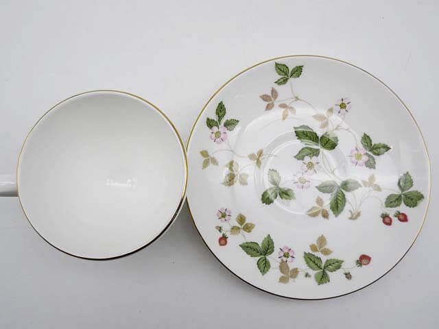 WEDGWOOD（ウェッジウッド）　カップ＆ソーサー　ワイルドストロベリー