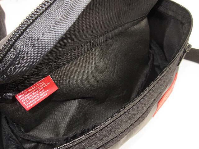 Manhattan Portage（マンハッタンポーテージ）　ボディバッグ　ブラック　ナイロン