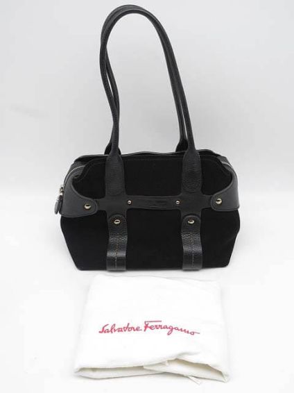 Salvatore Ferragamo（サルヴァトーレ フェラガモ）　ハンドバッグ　ブラック　レザー 