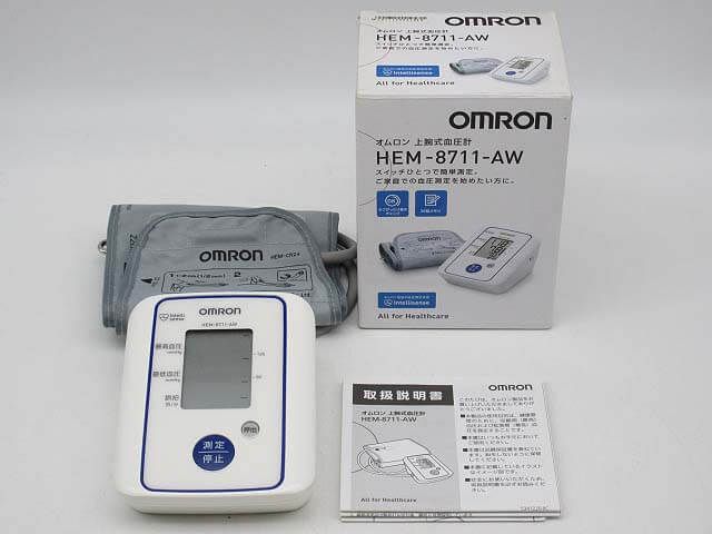 OMRON（オムロン）　デジタル自動血圧計　上腕式　ホワイト