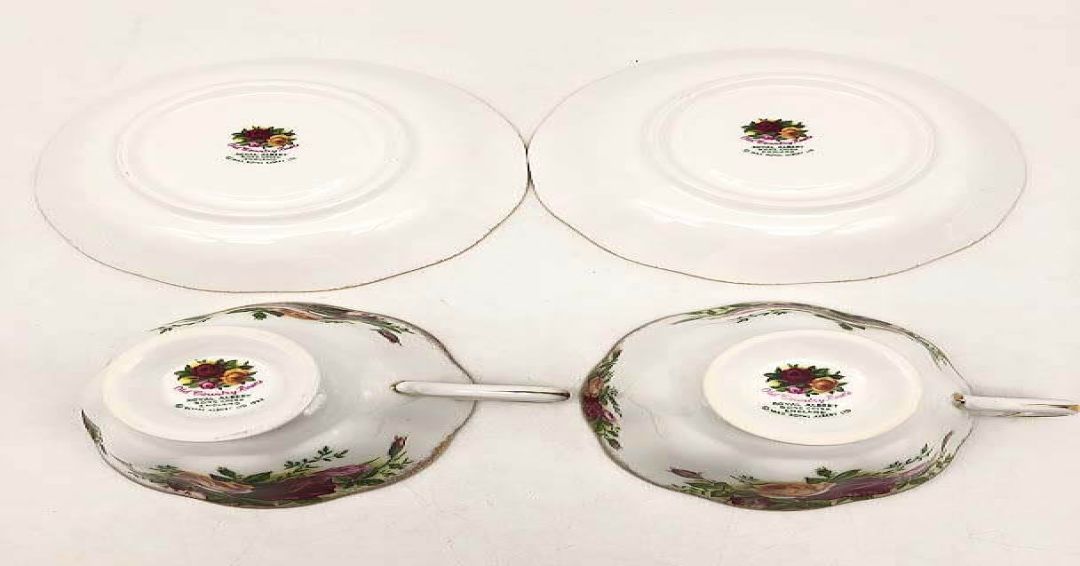 ロイヤルアルバート　カップ＆ソーサー　2客セット　オールドカントリーローズ　Royal Albert　Old Country Roses　C/S　洋食器　陶磁器