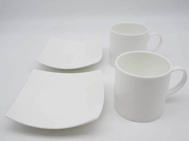 WEDGWOOD（ウェッジウッド）　ジオ　マグカップ＆小皿　4点セット　ホワイト