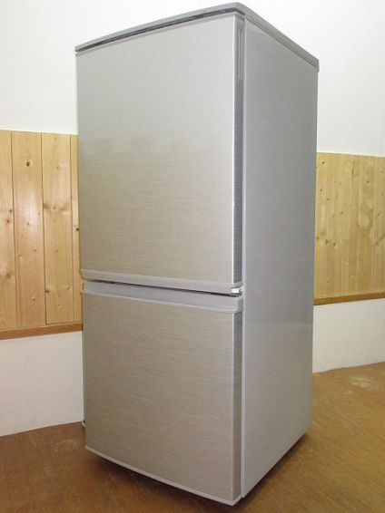 SHARP(シャープ)　冷凍冷蔵庫　137L