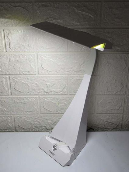 TWINBIRD(ツインバード)　デスクライト　ホワイト　LED