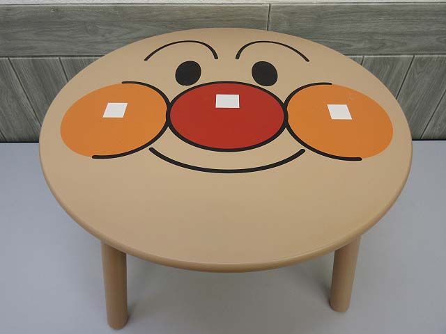 アンパンマン　顔テーブル　木製　ミニテーブル