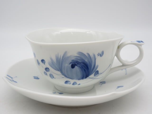 MEISSEN（マイセン）　カップ＆ソーサー　ブルーフラワー　白磁　青い花