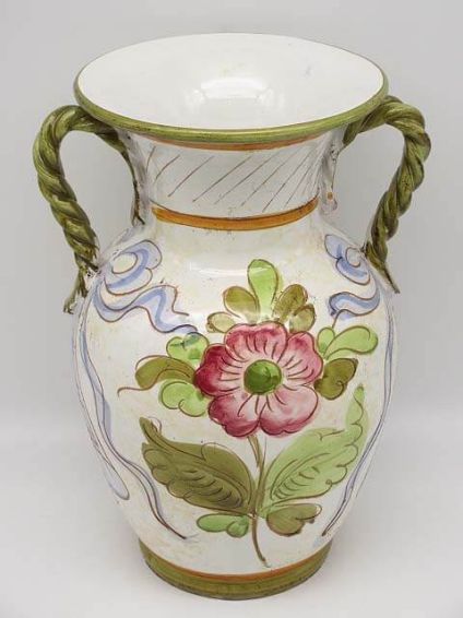 陶器製　花瓶　両手付き　水瓶型　花模様　高さ30cm