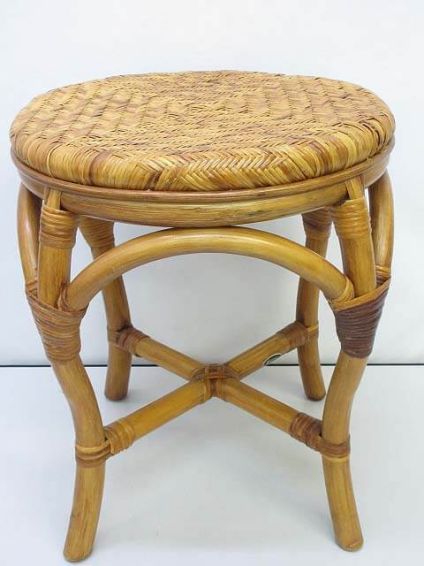 カザマ　ラタン　スツール　丸椅子　籐製　一人掛けイス